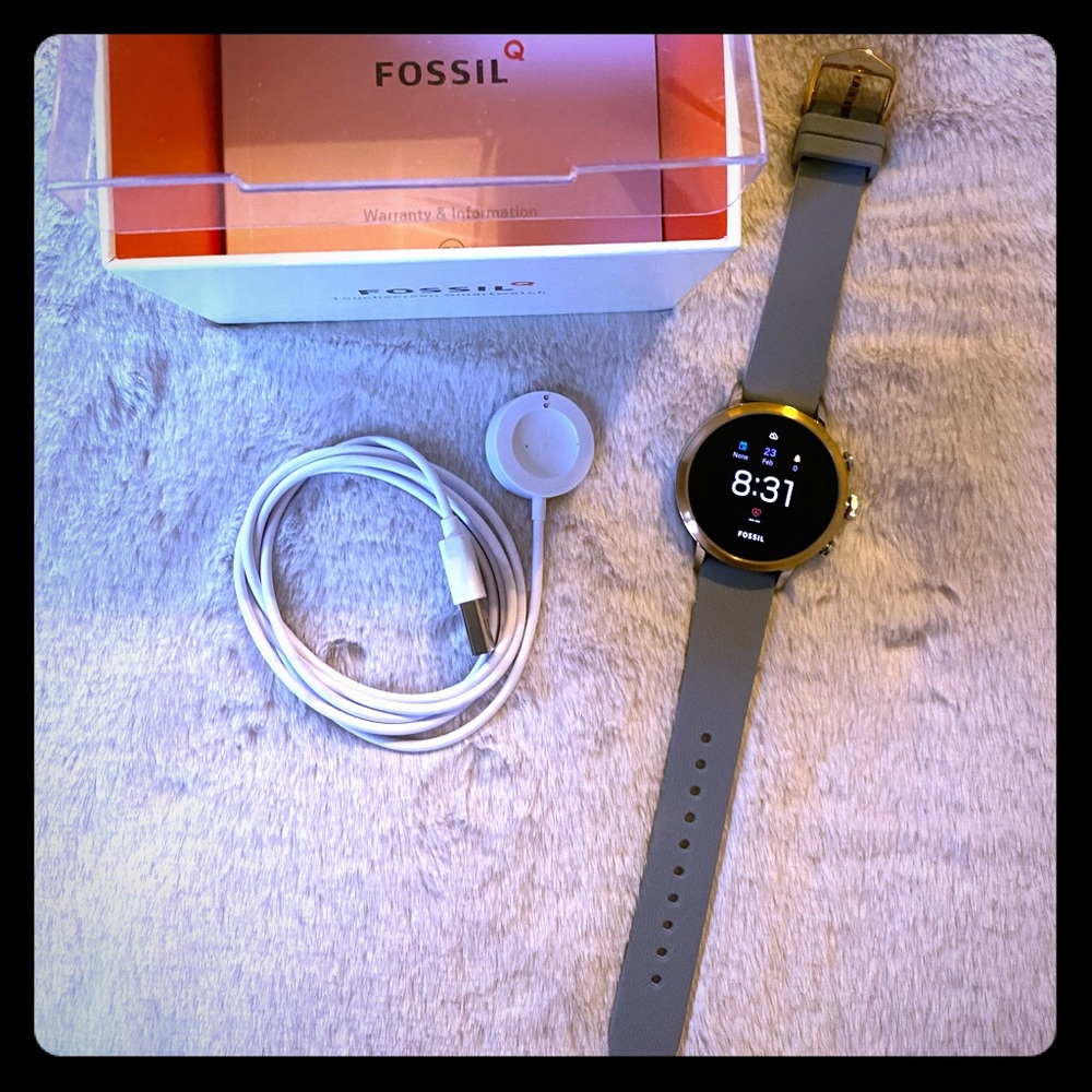 Women’s Fossil Q Venture HR Watch